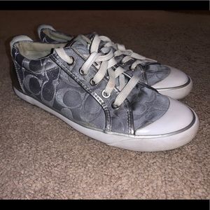 Silver coach tennis shoes